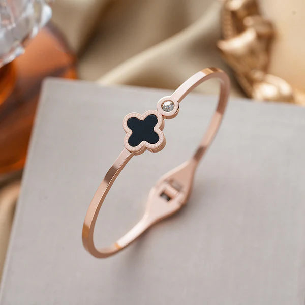 Midnight Clover Charm Bracelet