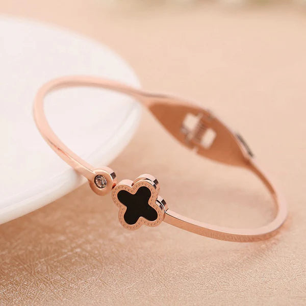 Midnight Clover Charm Bracelet