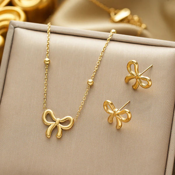 Ribbon Charm Set