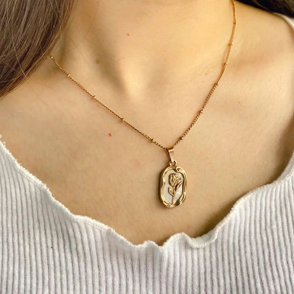 Flower Pendant Necklace