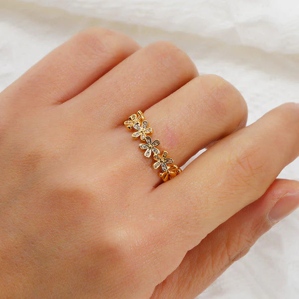 Feminine Flower Ring