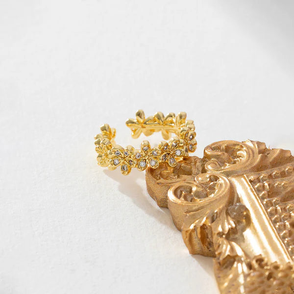 Feminine Flower Ring