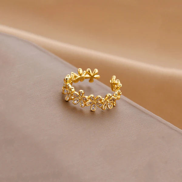 Feminine Flower Ring