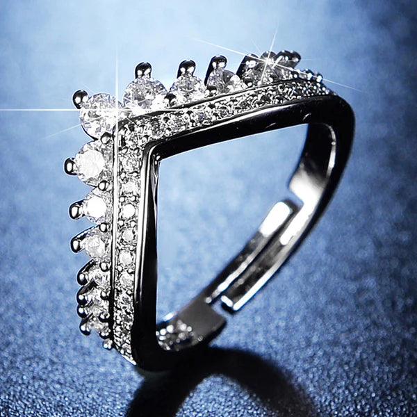 Diamond V Ring