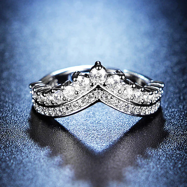 Diamond V Ring