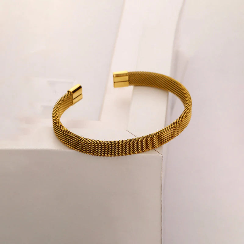 Luxe Gold Mesh Cuff