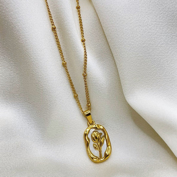 Flower Pendant Necklace