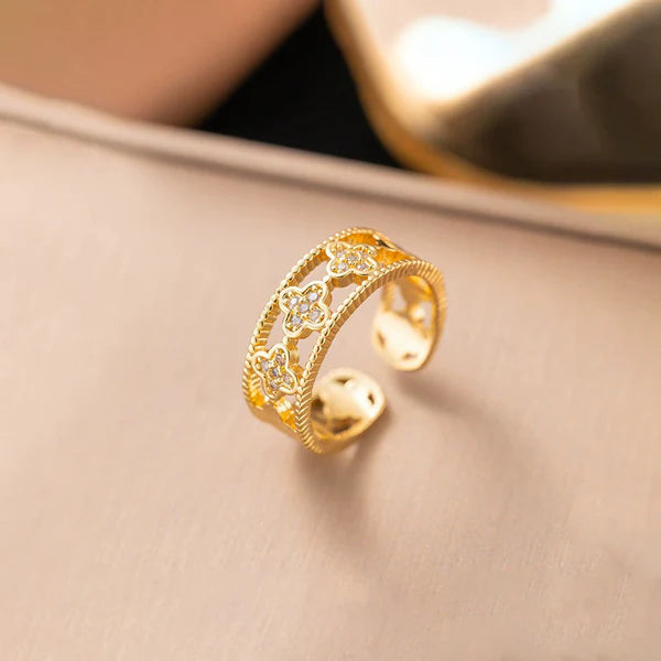 Diamond Clover Ring